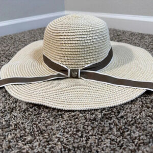 Women’s Wide-Brim Sun Hat